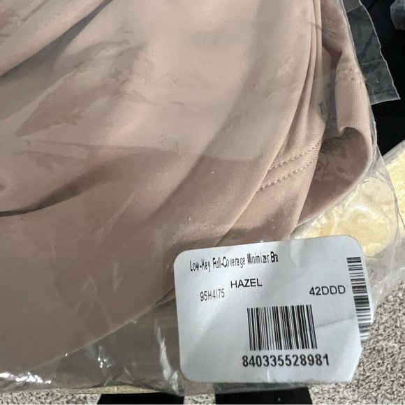 NEW REVEAL Low-Key Full-Coverage Minimizer Bra Size: 42DDD - Picture 7 of 7